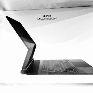 Magic Keyboard for iPad Pro 11-in (1st and 2nd Gen), iPad Air (4th Gen)